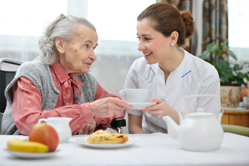 Improve-The-Eating-Habits-Of-Dementia-Patients-With-These-Helpful-Tips-From-Hospice-Care-Burbank-Ca